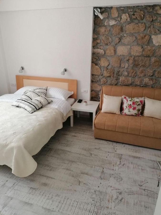 Vila Mira Trebinje Eksteriør bilde